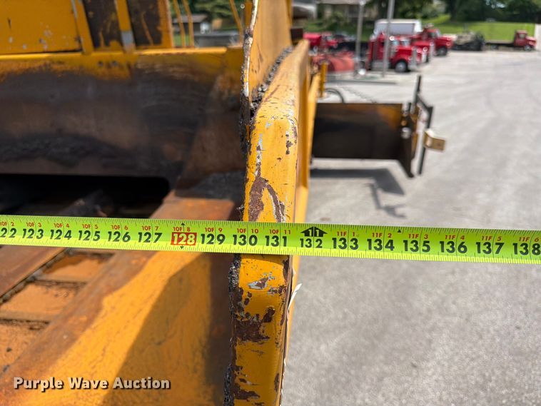image for item DQ7801 Blaw-Knox PF-5510 paver