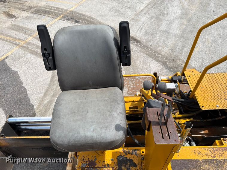 image for item DQ7801 Blaw-Knox PF-5510 paver