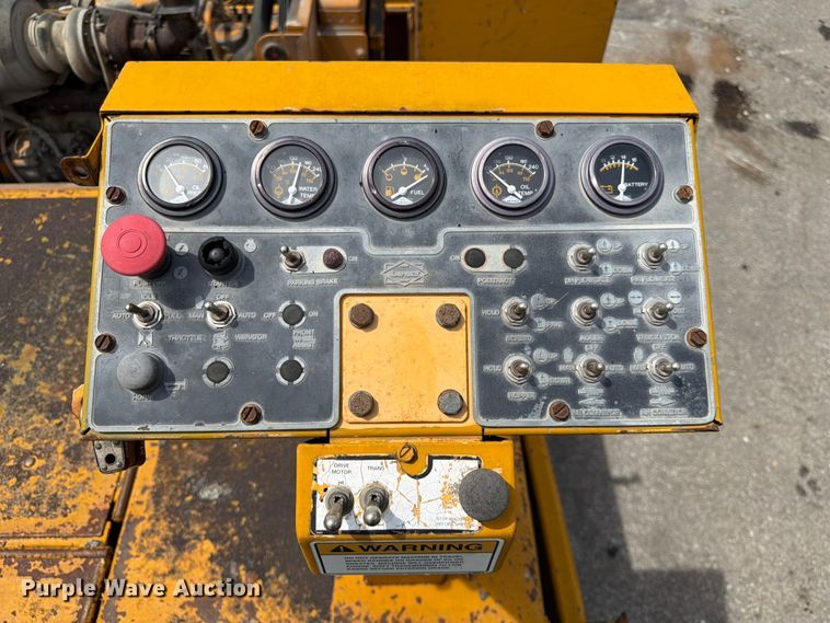 image for item DQ7801 Blaw-Knox PF-5510 paver