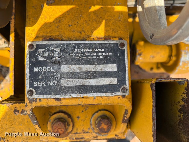 image for item DQ7801 Blaw-Knox PF-5510 paver