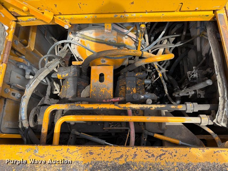 image for item DQ7801 Blaw-Knox PF-5510 paver