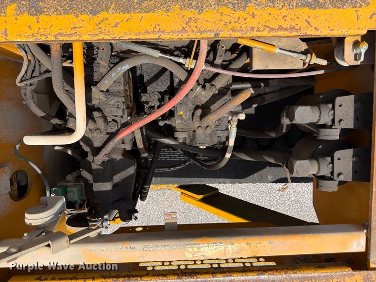 image for item DQ7801 Blaw-Knox PF-5510 paver
