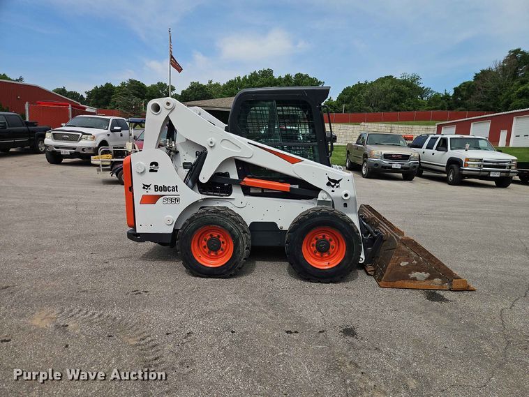image for item DQ7803 2016 Bobcat S650 skid steer loader