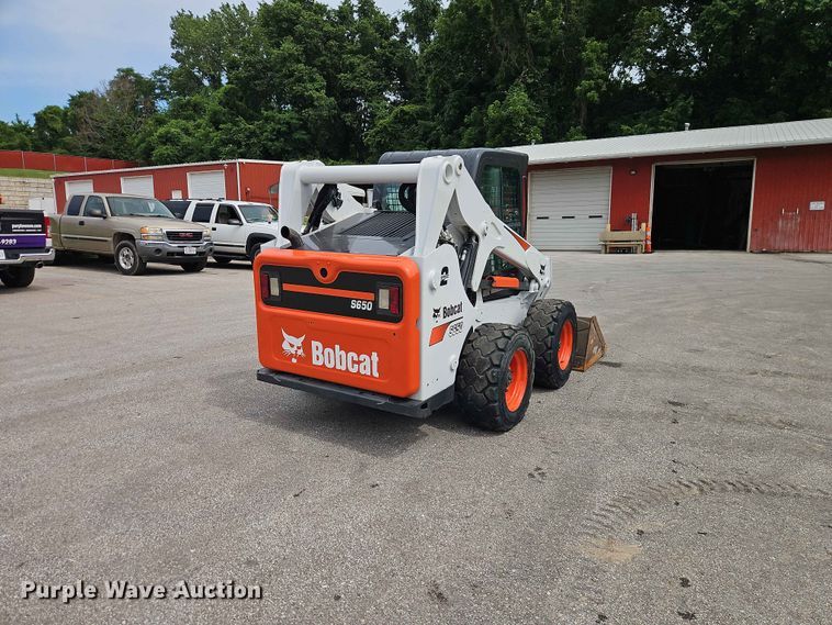 image for item DQ7803 2016 Bobcat S650 skid steer loader