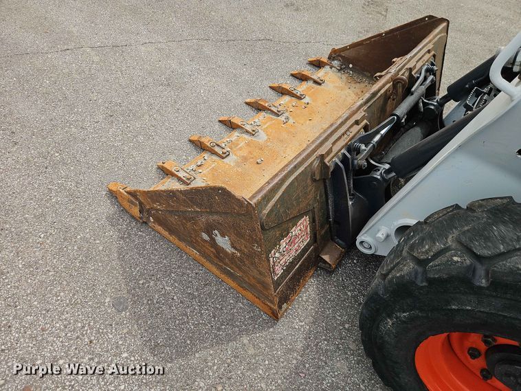 image for item DQ7803 2016 Bobcat S650 skid steer loader