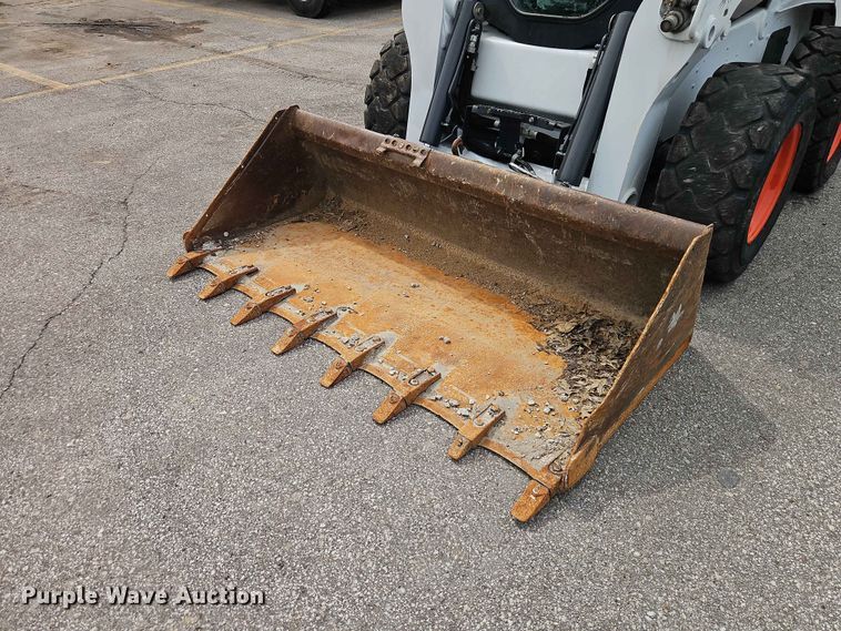 image for item DQ7803 2016 Bobcat S650 skid steer loader