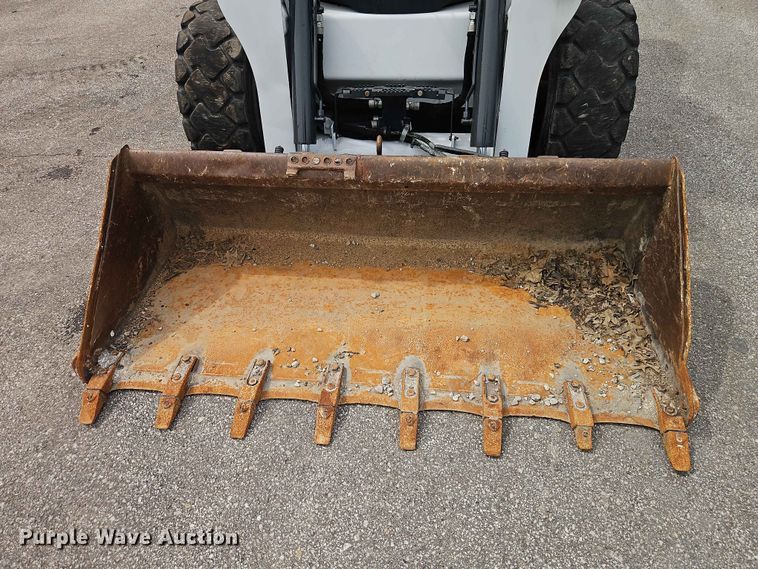 image for item DQ7803 2016 Bobcat S650 skid steer loader