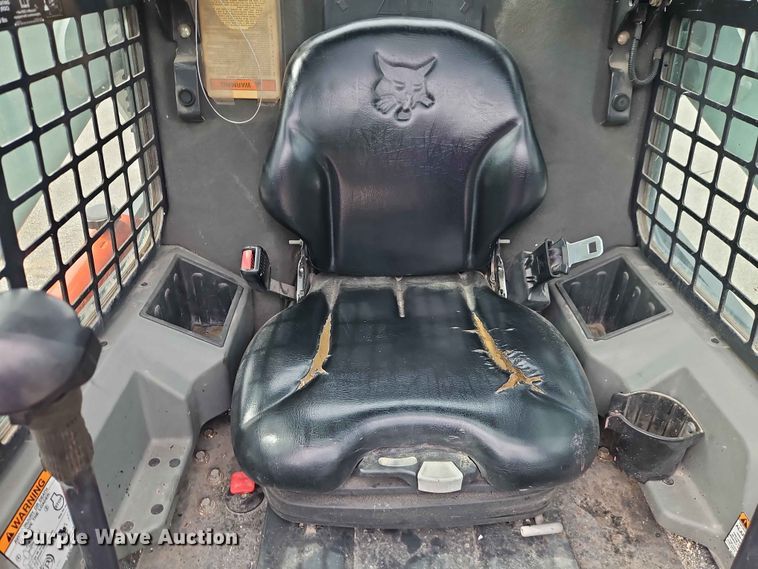 image for item DQ7803 2016 Bobcat S650 skid steer loader