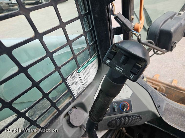 image for item DQ7803 2016 Bobcat S650 skid steer loader