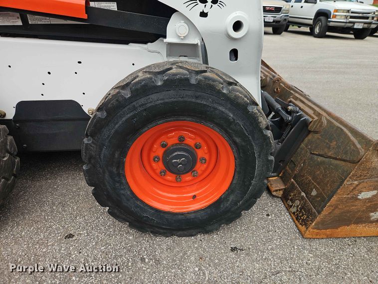 image for item DQ7803 2016 Bobcat S650 skid steer loader