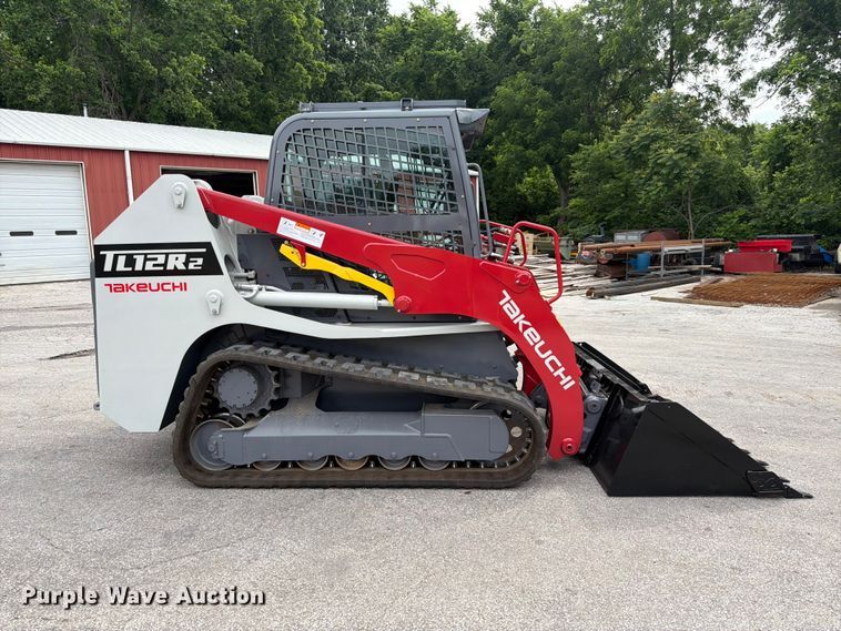 image for item DQ7804 2019 Takeuchi TL12R2 skid steer loader
