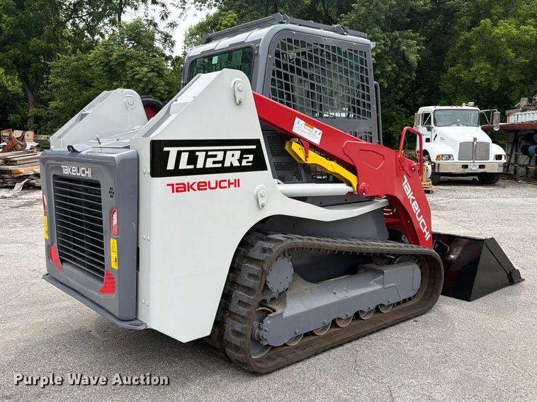 image for item DQ7804 2019 Takeuchi TL12R2 skid steer loader