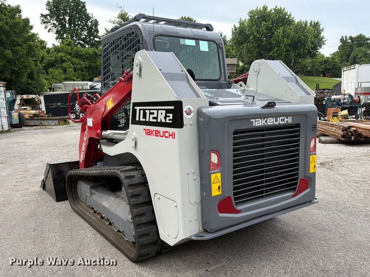 image for item DQ7804 2019 Takeuchi TL12R2 skid steer loader