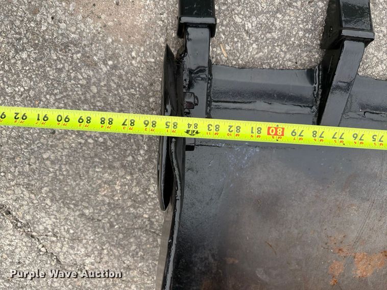 image for item DQ7804 2019 Takeuchi TL12R2 skid steer loader