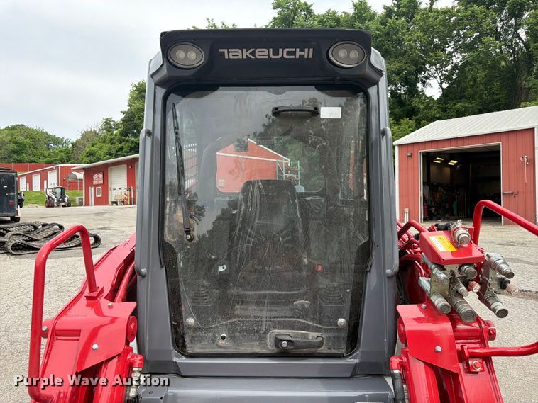 image for item DQ7804 2019 Takeuchi TL12R2 skid steer loader