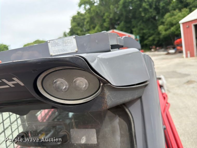 image for item DQ7804 2019 Takeuchi TL12R2 skid steer loader