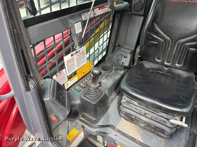 image for item DQ7804 2019 Takeuchi TL12R2 skid steer loader