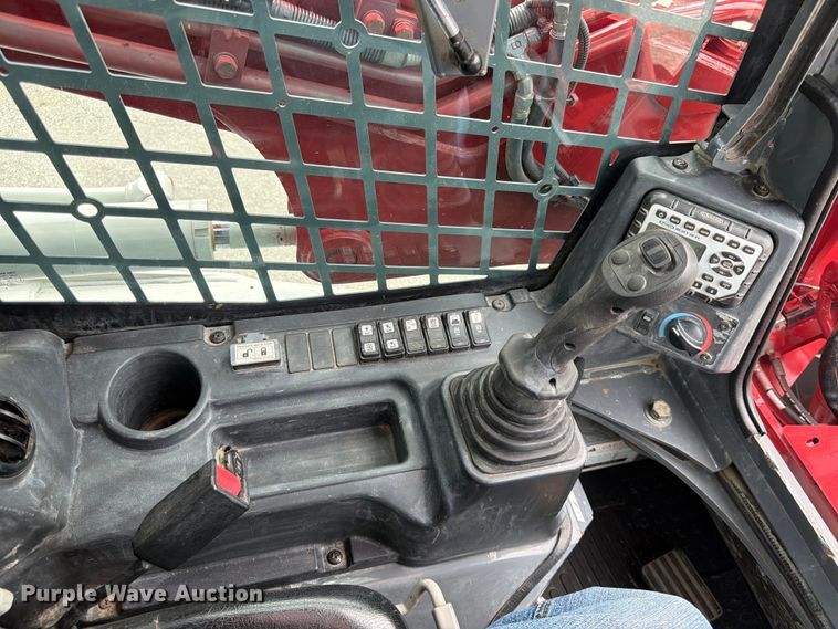image for item DQ7804 2019 Takeuchi TL12R2 skid steer loader