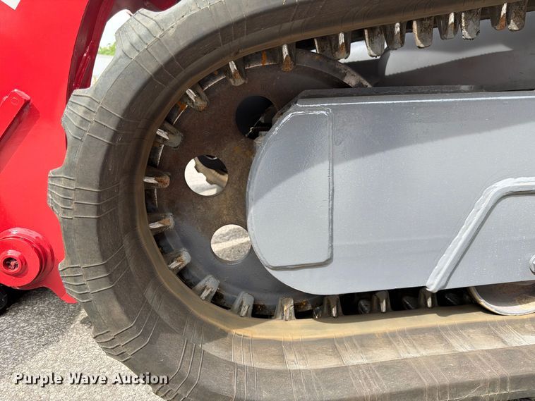 image for item DQ7804 2019 Takeuchi TL12R2 skid steer loader