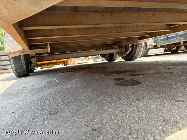 image for item DQ7805 1989 Trail King TK1U-1600 equipment trailer