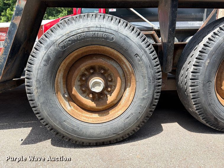image for item DQ7805 1989 Trail King TK1U-1600 equipment trailer