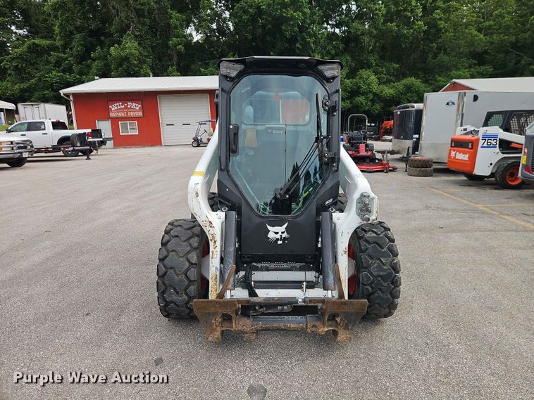 image for item DQ7808 2020 Bobcat S76 skid steer loader