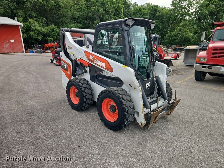 image for item DQ7808 2020 Bobcat S76 skid steer loader