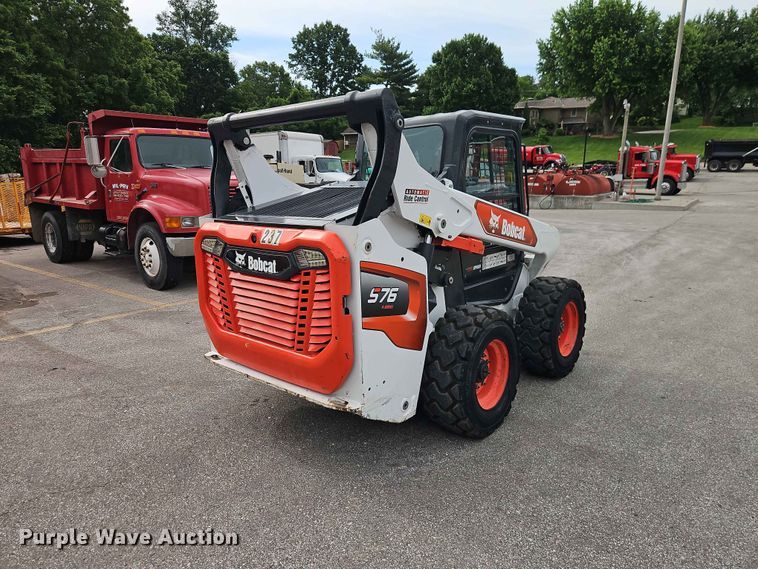 image for item DQ7808 2020 Bobcat S76 skid steer loader