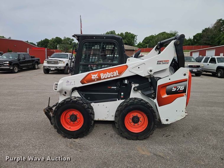 image for item DQ7808 2020 Bobcat S76 skid steer loader
