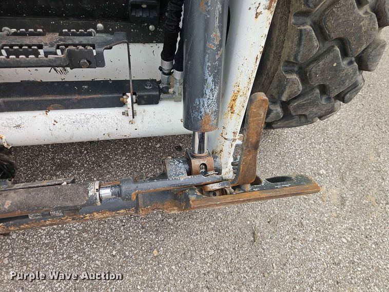 image for item DQ7808 2020 Bobcat S76 skid steer loader