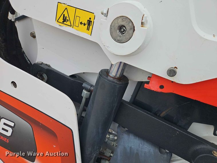 image for item DQ7808 2020 Bobcat S76 skid steer loader