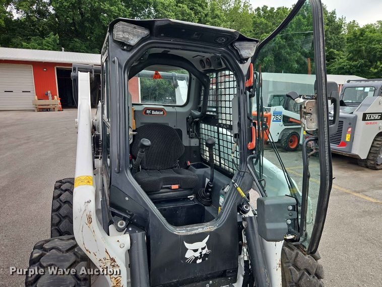 image for item DQ7808 2020 Bobcat S76 skid steer loader