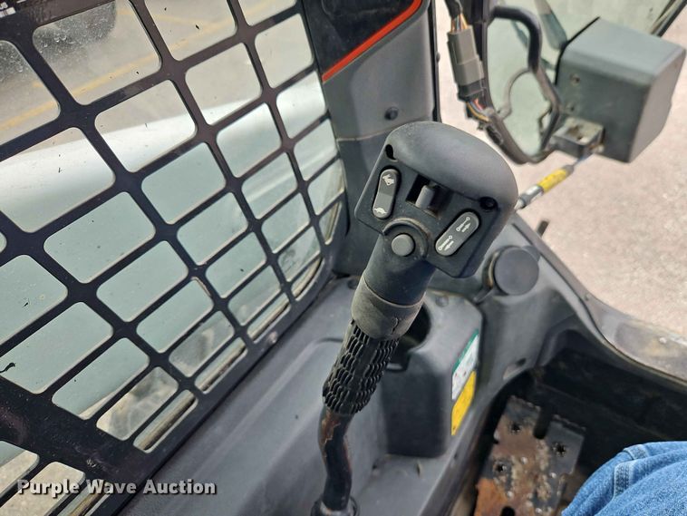image for item DQ7808 2020 Bobcat S76 skid steer loader