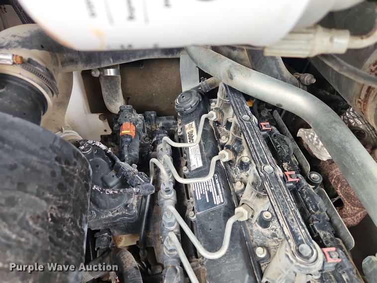 image for item DQ7808 2020 Bobcat S76 skid steer loader