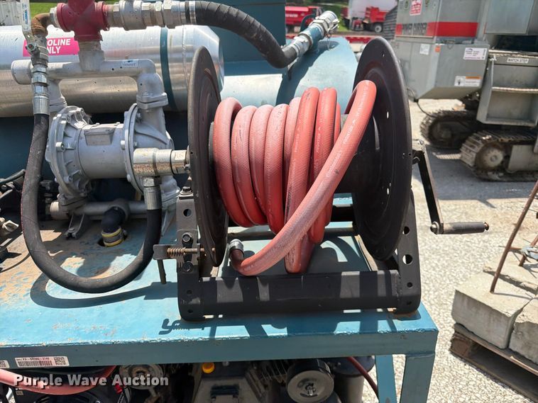 image for item DQ7811 2023 Worm seal coat tank
