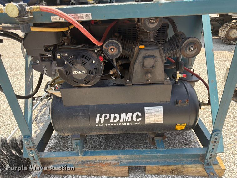 image for item DQ7811 2023 Worm seal coat tank