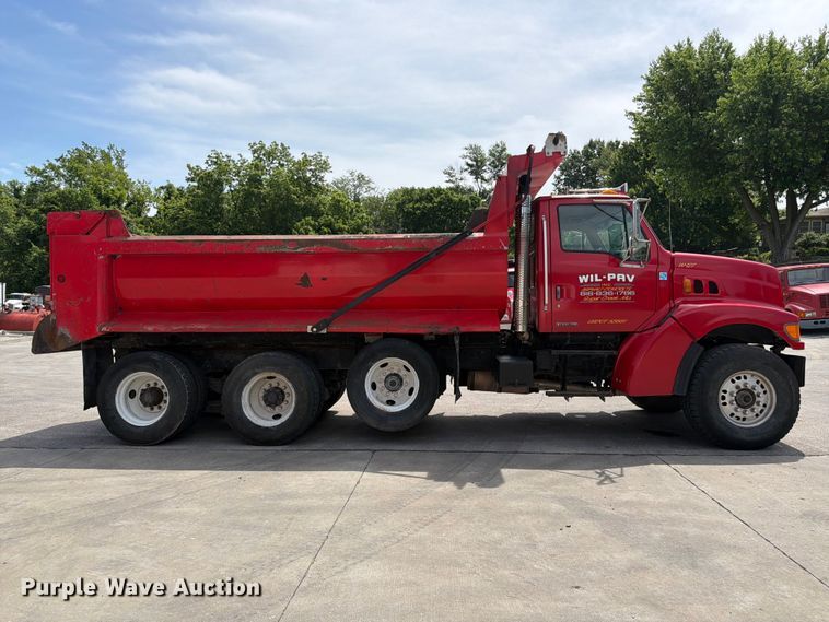 image for item DQ7812 1999 Sterling L9511 dump truck