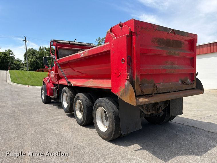 image for item DQ7812 1999 Sterling L9511 dump truck
