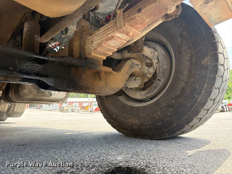 image for item DQ7812 1999 Sterling L9511 dump truck