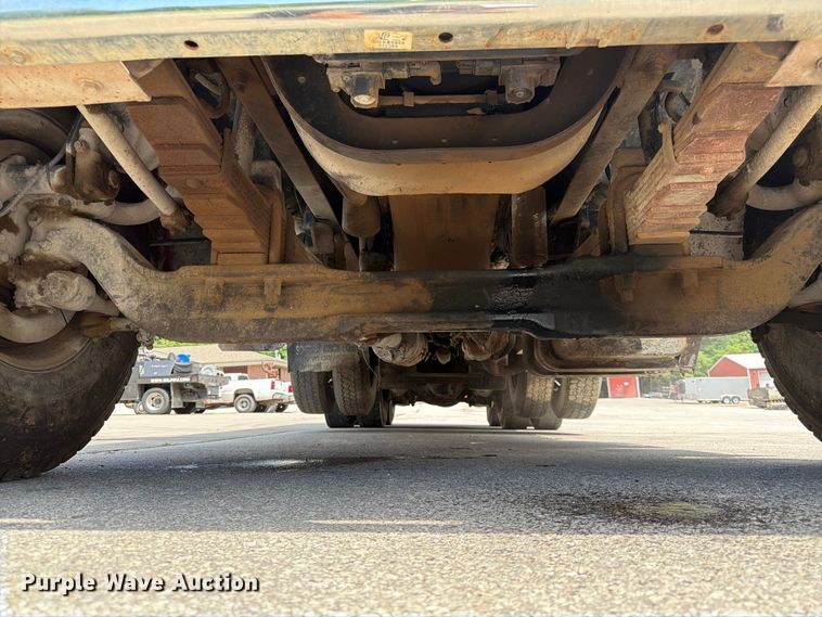 image for item DQ7812 1999 Sterling L9511 dump truck