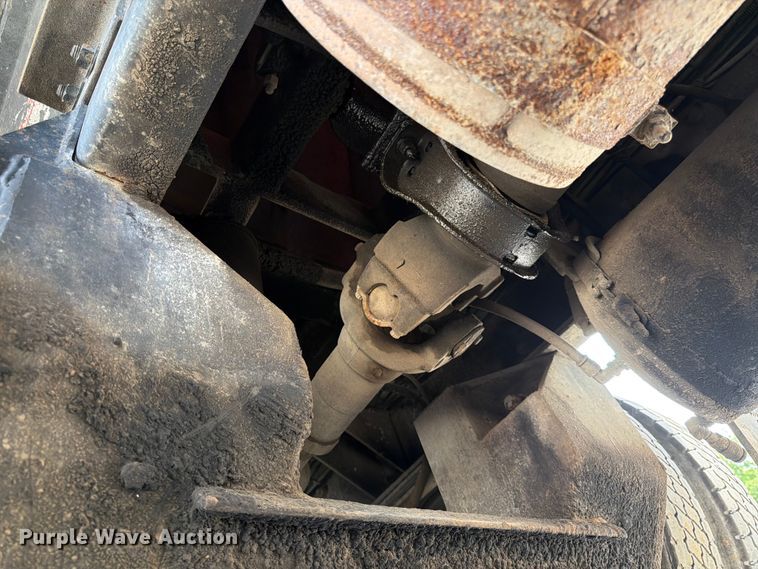 image for item DQ7812 1999 Sterling L9511 dump truck