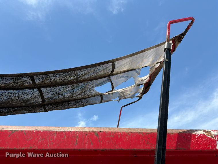 image for item DQ7812 1999 Sterling L9511 dump truck