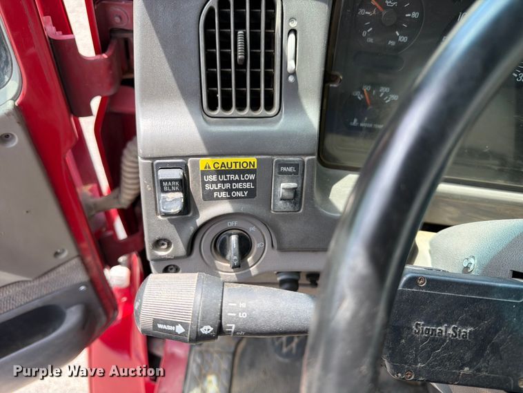 image for item DQ7812 1999 Sterling L9511 dump truck