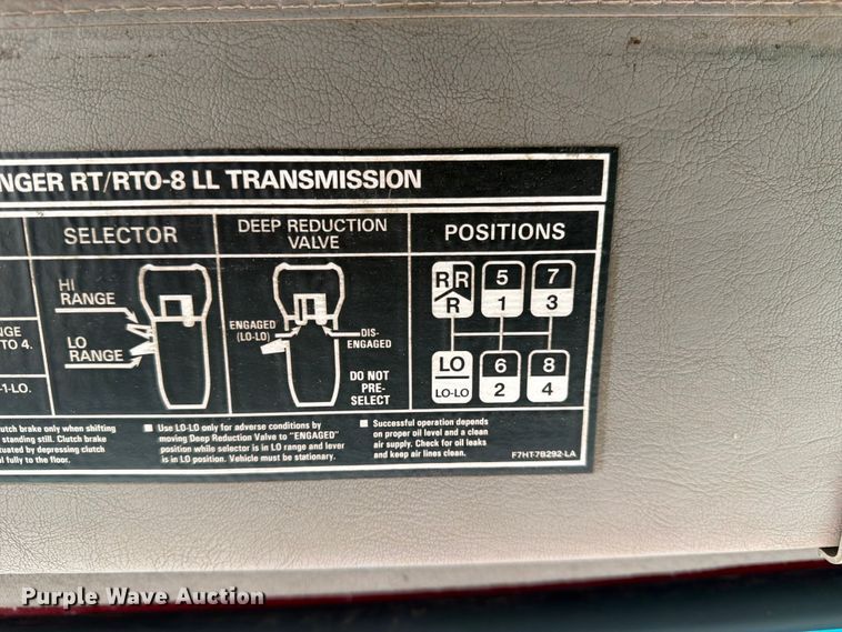 image for item DQ7812 1999 Sterling L9511 dump truck