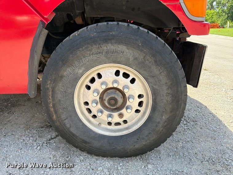 image for item DQ7812 1999 Sterling L9511 dump truck