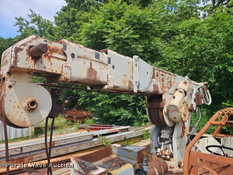 image for item DQ7815 Drott 85RM2 crane