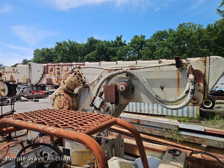 image for item DQ7815 Drott 85RM2 crane