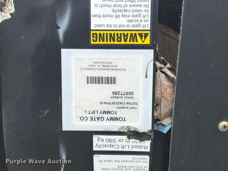 image for item DQ7819 Tommy Gate Co. end gate lift