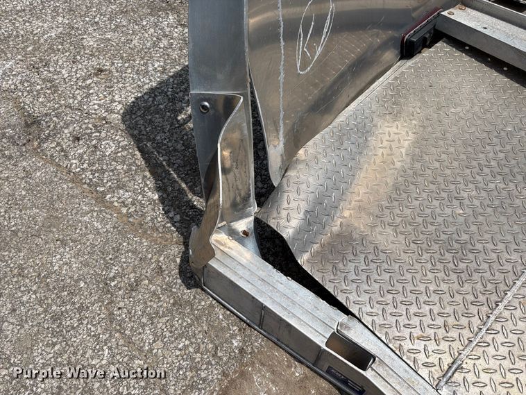 image for item DQ7820 EBY 1100 flatbed