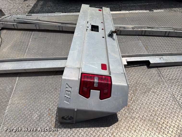 image for item DQ7820 EBY 1100 flatbed